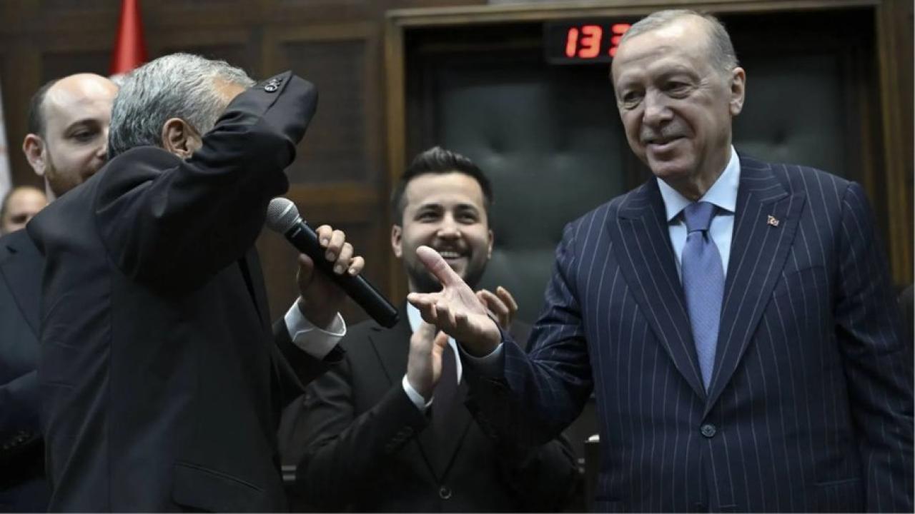 AK Parti'ye geçen eski CHP'li vekil asker selamı verdi, Erdoğan da şaşırdı