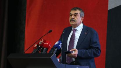 "Atatürksüz karne" tartışması: Yusuf Tekin yine muhalefeti suçladı