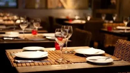 Bakanlık düğmeye bastı: Restoranlarda servis ücreti kaldırılıyor!