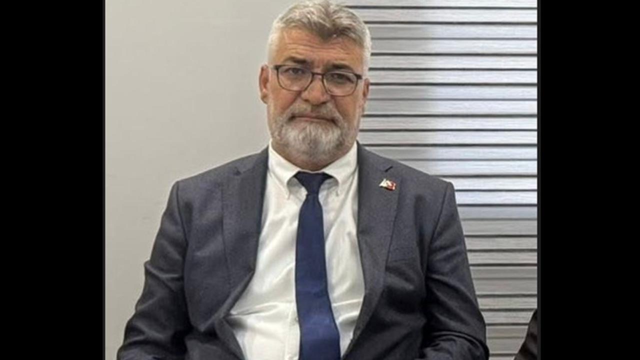 'Borsada manipülasyon' soruşturmasında tutuklanan AK Parti İl Başkan Yardımcısı Kerim Toker, partisinden istifa etti