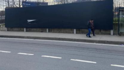 CHP suç duyurusunda bulunacağını açıklamıştı: AK Parti'nin afişleri kaldırıldı