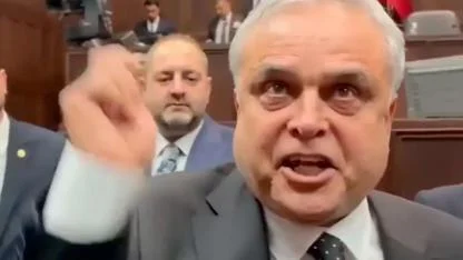 CHP'den AK Parti'ye geçen Hasan Ufuk Çakır'dan eski partisine olay sözler! Hızını alamadı, sesini yükseltti