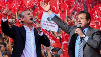 CHP'nin "Millet İradesine Sahip Çıkıyor" mitingi Çekmeköy'de