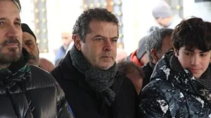 Cüneyt Özdemir'in annesi son yolculuğuna uğurlandı