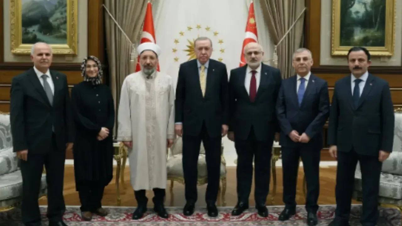 Diyanet heyeti Erdoğan'ı ziyaret etti