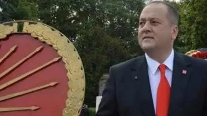 Eski CHP ilçe başkanı ofisinde ölü bulundu