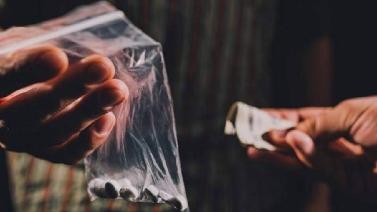 Eski savcı ve polisler anlattı: Torbacılar ve nakliyeciler yakalanırken uyuşturucu baronları neden yakalanamıyor, "sessizlik yemini" nedir?