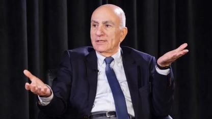 Mahfi Eğilmez, ekonominin 'deyimleri' de değiştirdiğini gösterdi