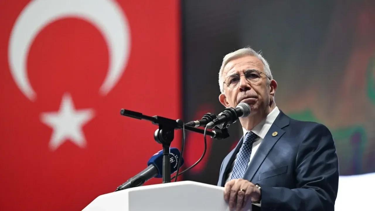 Mansur Yavaş: Bağıra bağıra konuşuyor, bir ayda 37 ton kullanıyor