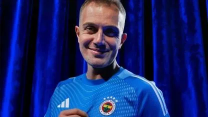 Mert Günok yeniden Fenerbahçe'de