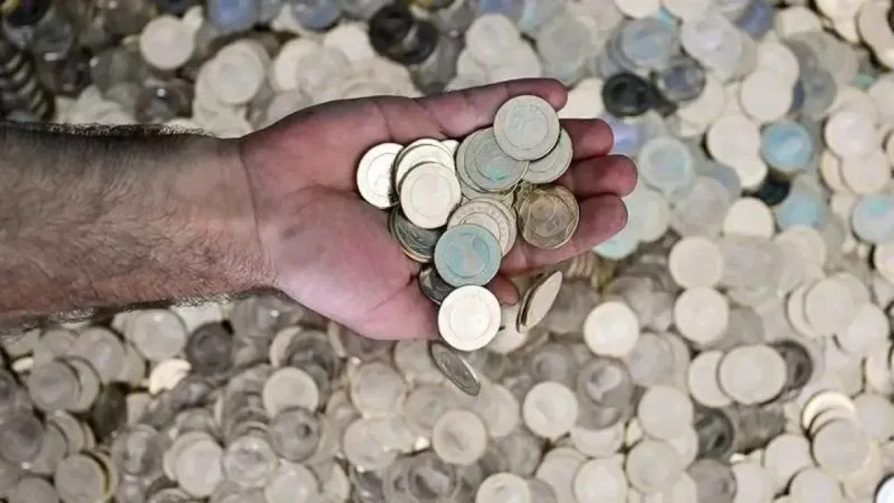 Piyasada yok, internette servet ediyor: Bu 10 kuruşlar artık 20 bin lira!