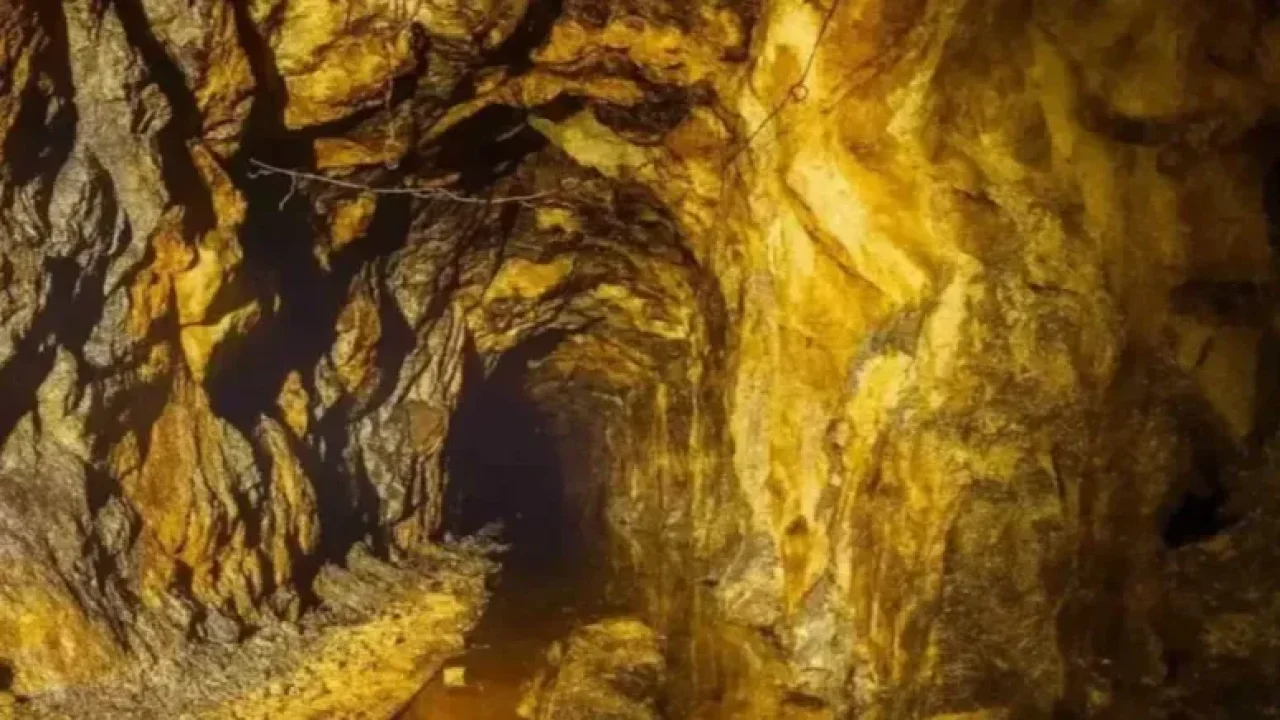 Son yılların en büyük keşfi: Milyarlarca dolarlık altın bulundu