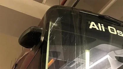 Trabzonspor'un takım otobüsüne taşlı saldırı