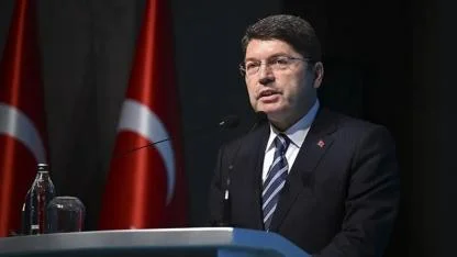 Yılmaz Tunç'tan Özgür Özel'e Maduro yanıtı