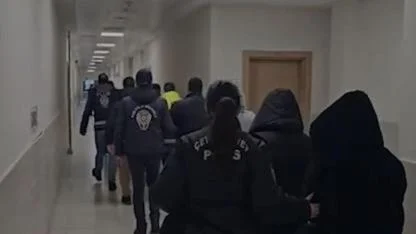 28 ilde 'siber' suçlara yönelik operasyon: Gözaltına alınan 350 kişiden 140'ı tutuklandı