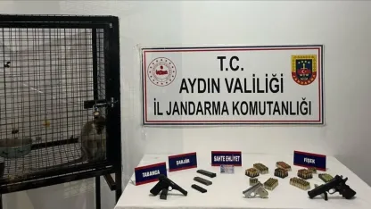 Kuşadası’nda ruhsatsız silah ve maymun ele geçirildi