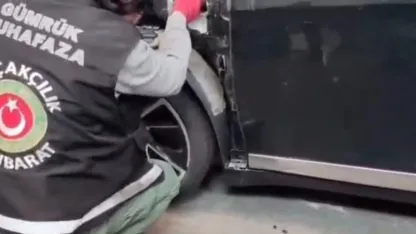 Otomobilin ön tamponunda 11 kilogram eroin ele geçirildi