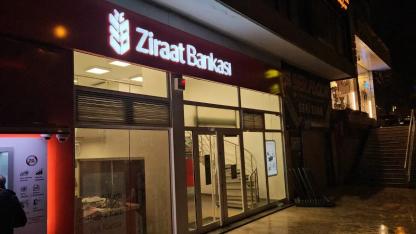 Banka soydu 112 bin TL çaldı, birazını düşürdü