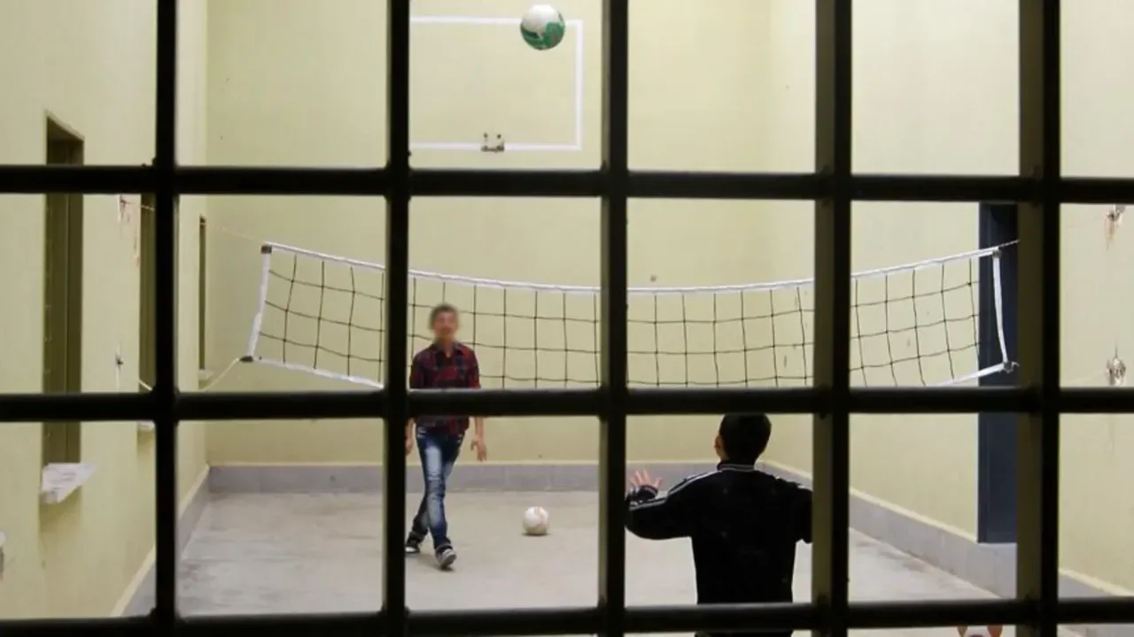 CHP’den Adalet Bakanı Akın Gürlek’e “çocuk mahpus” çıkışı: Tutuklama yerine hangi tedbirler uygulanıyor?