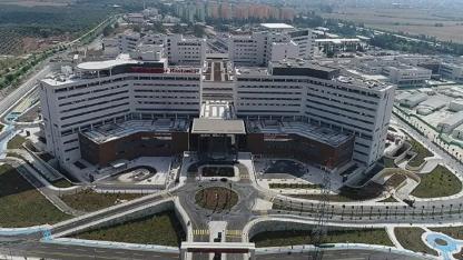 CHP’li Aşkın Genç: 'Şehir hastanelerine her 3-4 saniyede bir asgari ücret kadar ödeme yapılıyor'