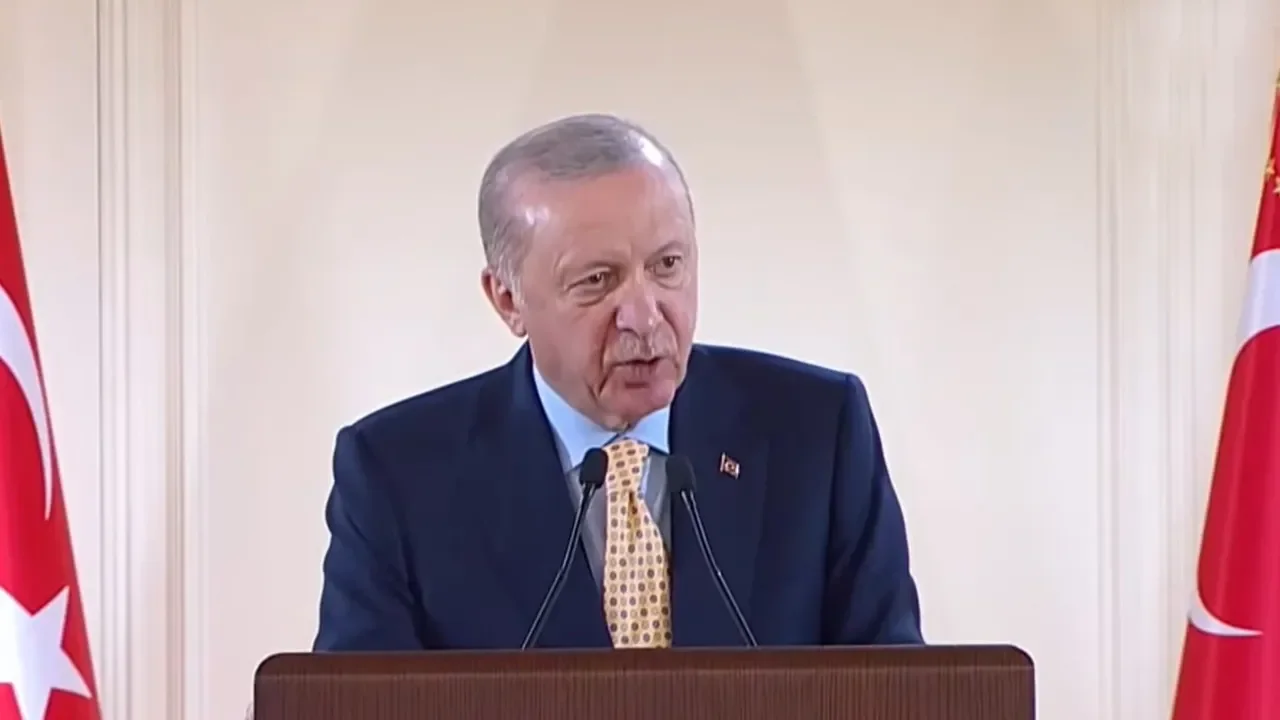 Cumhurbaşkanı Erdoğan iftar programında konuştu
