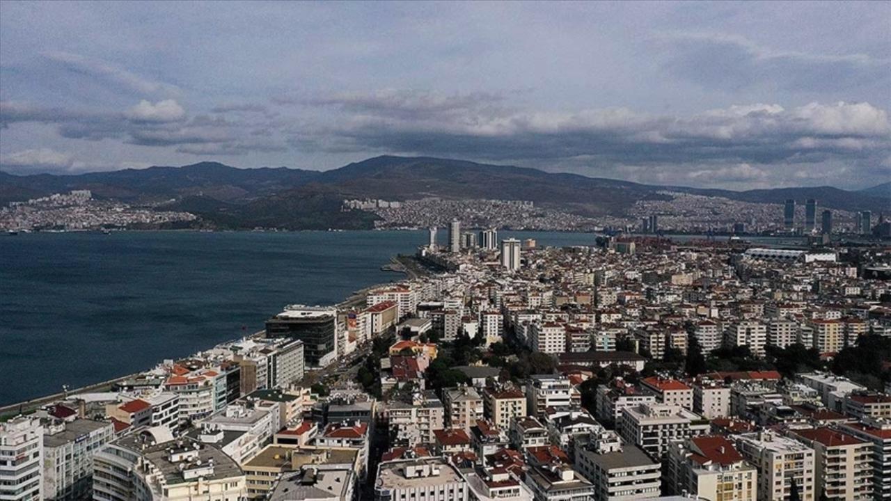 İzmir, Türkiye'nin göç merkezi olmaya devam ediyor