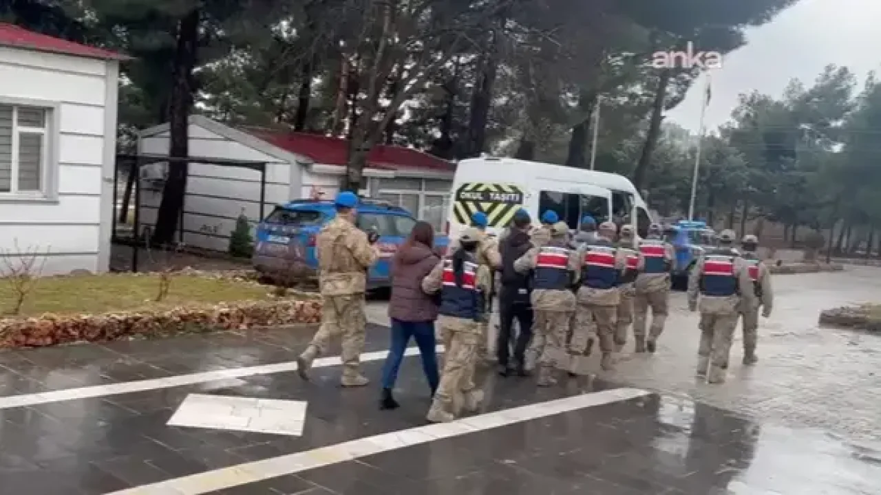 Jandarmadan 12 kente operasyon: 60 şüpheli tutuklandı