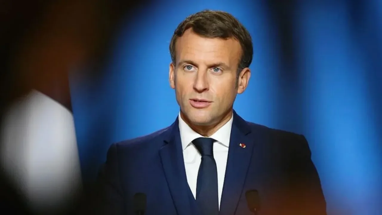 Macron'dan 'ifade özgürlüğü' savunmasına 'saçmalık' yanıtı