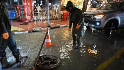 Manisa Büyükşehir ve MASKİ’den Yağış Mesaisi: Ekipler Tüm Gece Sahadaydı
