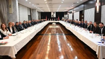 Mansur Yavaş ve CHP'li 15 ilçe belediye başkanından ortak açıklama: Yetkiyi milletten alırız, hesabı yine millete veririz