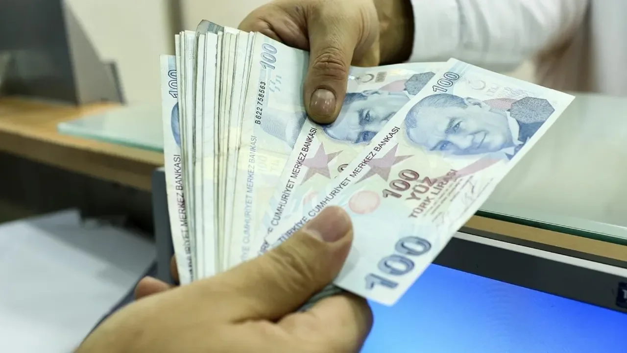 Mevduat faizleri rekora koşuyor: 1 milyonu olan bir maaş daha alıyor