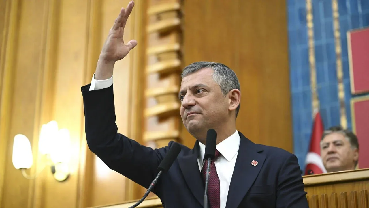 Özgür Özel'den Akın Gürlek için ilk yorum