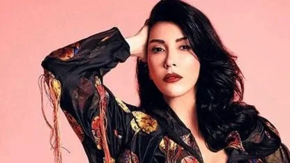 Şarkıcı Hande Yener kanser sürecini anlattı: Kitleyi fark ettim