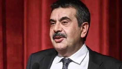 Yusuf Tekin'den Özgür Özel'e 'onun kadar midesi geniş değilim' sözleri: Küfür göndermesi yaptı