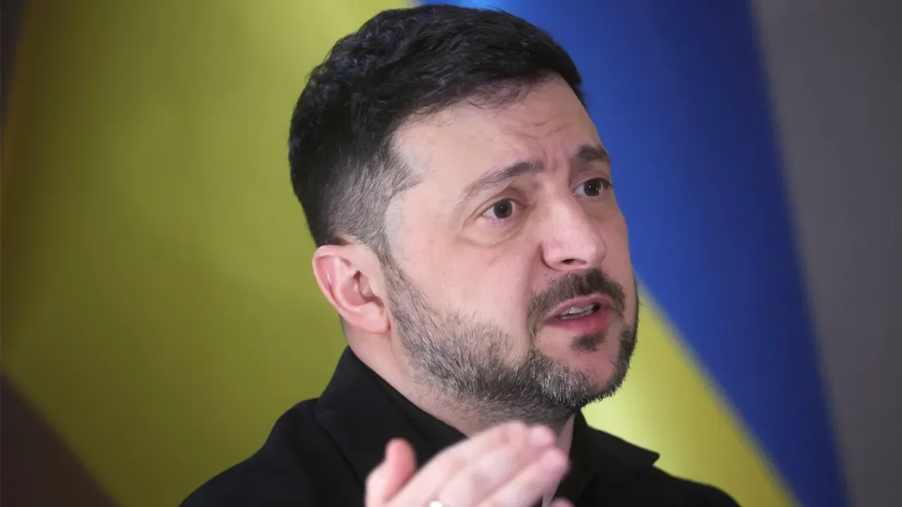Zelenskiy: Bize iki aylık bir ateşkes verin