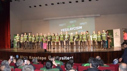 Bakan Göktaş, "Oyun dünyasına yönelik yasakçı bir tutum içerisinde asla değiliz"