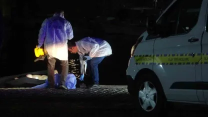 Dengesini kaybedip 30 metrelik falezlerden düşen kadın hayatını kaybetti