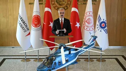 Bakan Uraloğlu: "GÖKBEY sadece bir helikopter değil, milletimize hizmet edecek milli gururumuzdur"