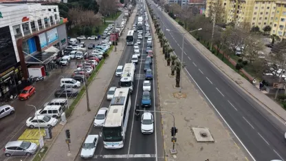 İzmir-Ankara kara yolunda bayram hareketliliği yaşanıyor