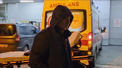 Uyuşturucu operasyonunda gözaltına alınan isimler sağlık kontrolünden geçirildi