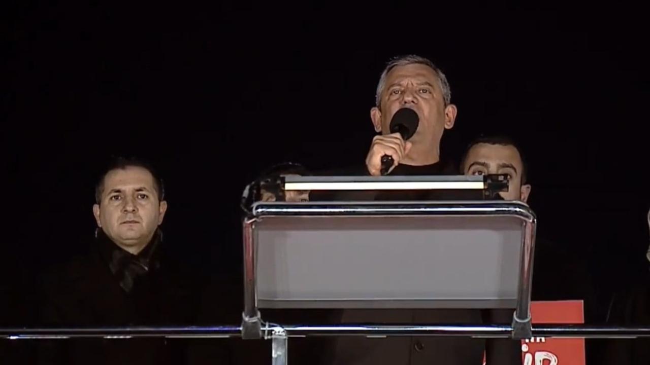 ABD ve İsrail'in saldırılarına tepki, Özgür Özel: '160 tane kız çocuğu bombalarla öldürüldü, Batı sessiz!'