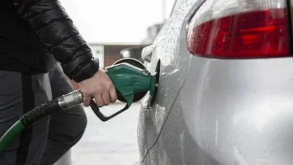 Akaryakıta yine zam geliyor