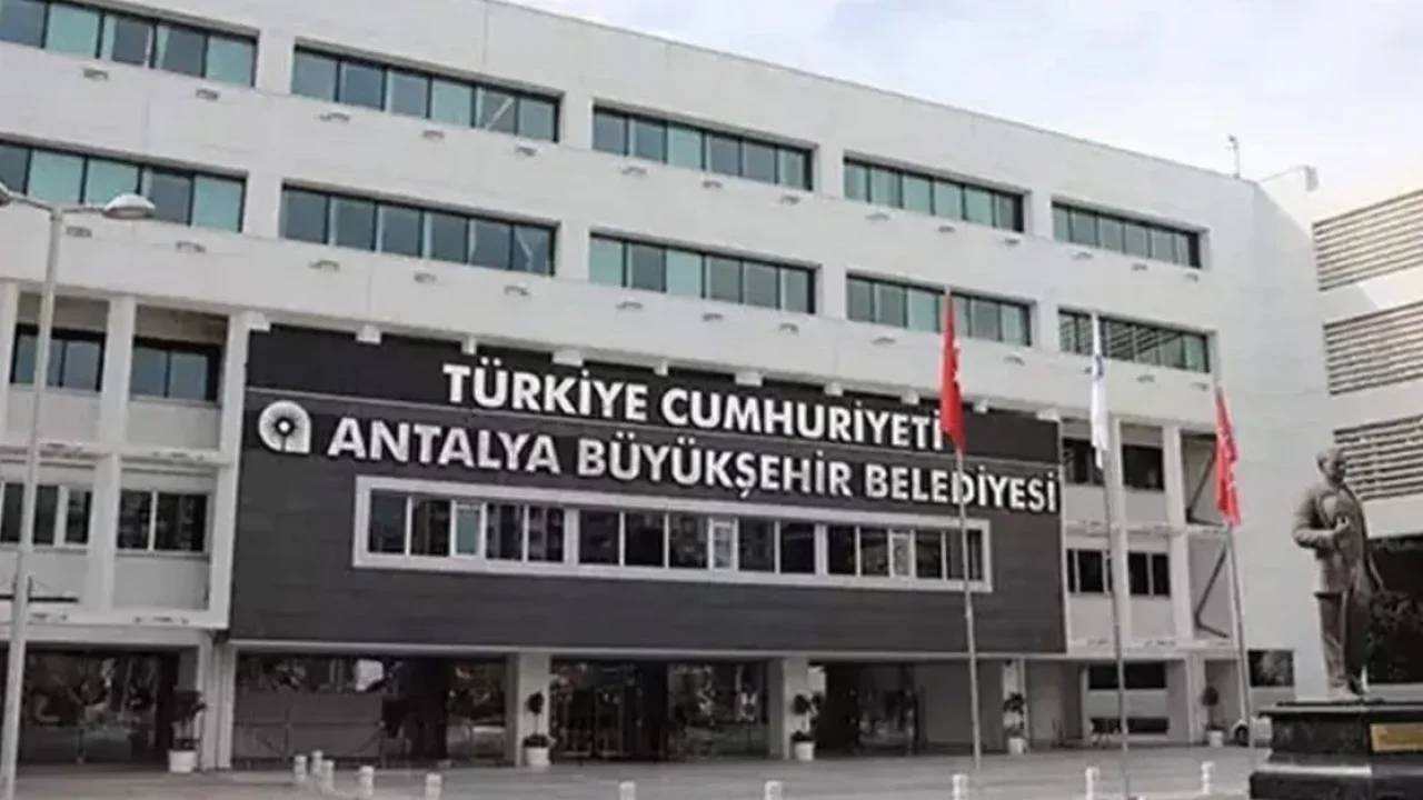 Antalya Büyükşehir Belediyesi soruşturmasında 3 kişi yeniden tutuklandı