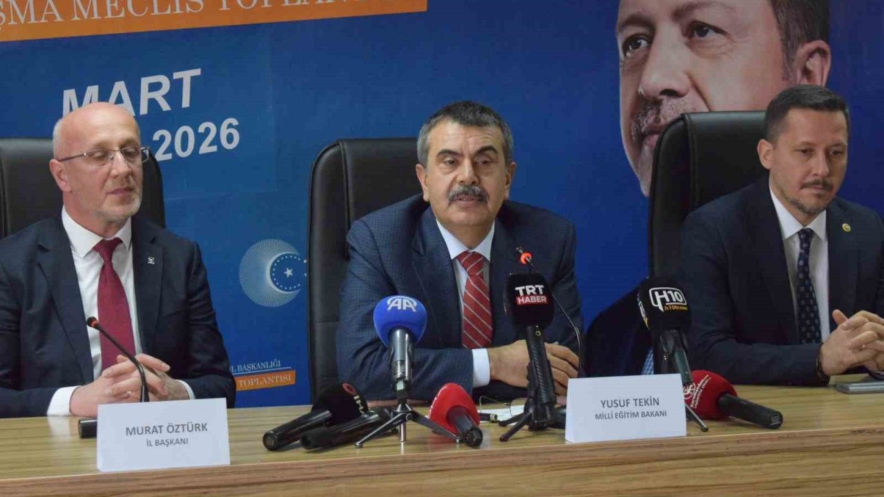 Bakan Tekin: "Fatma öğretmenin adı görev yaptığı okula verildi"