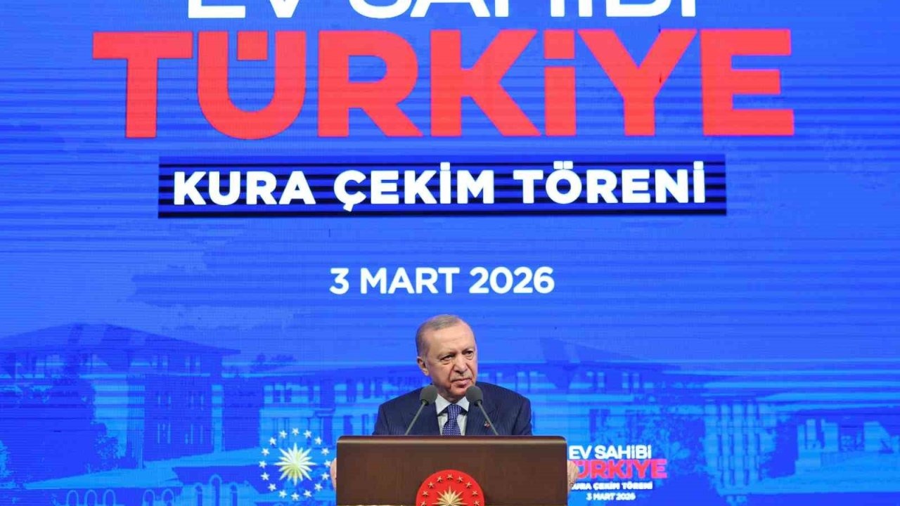 Cumhurbaşkanı Erdoğan: "Elleri öpülesi öğretmenlerimize yönelik şiddetin hiçbir gerekçesi hiçbir mazereti olamaz"