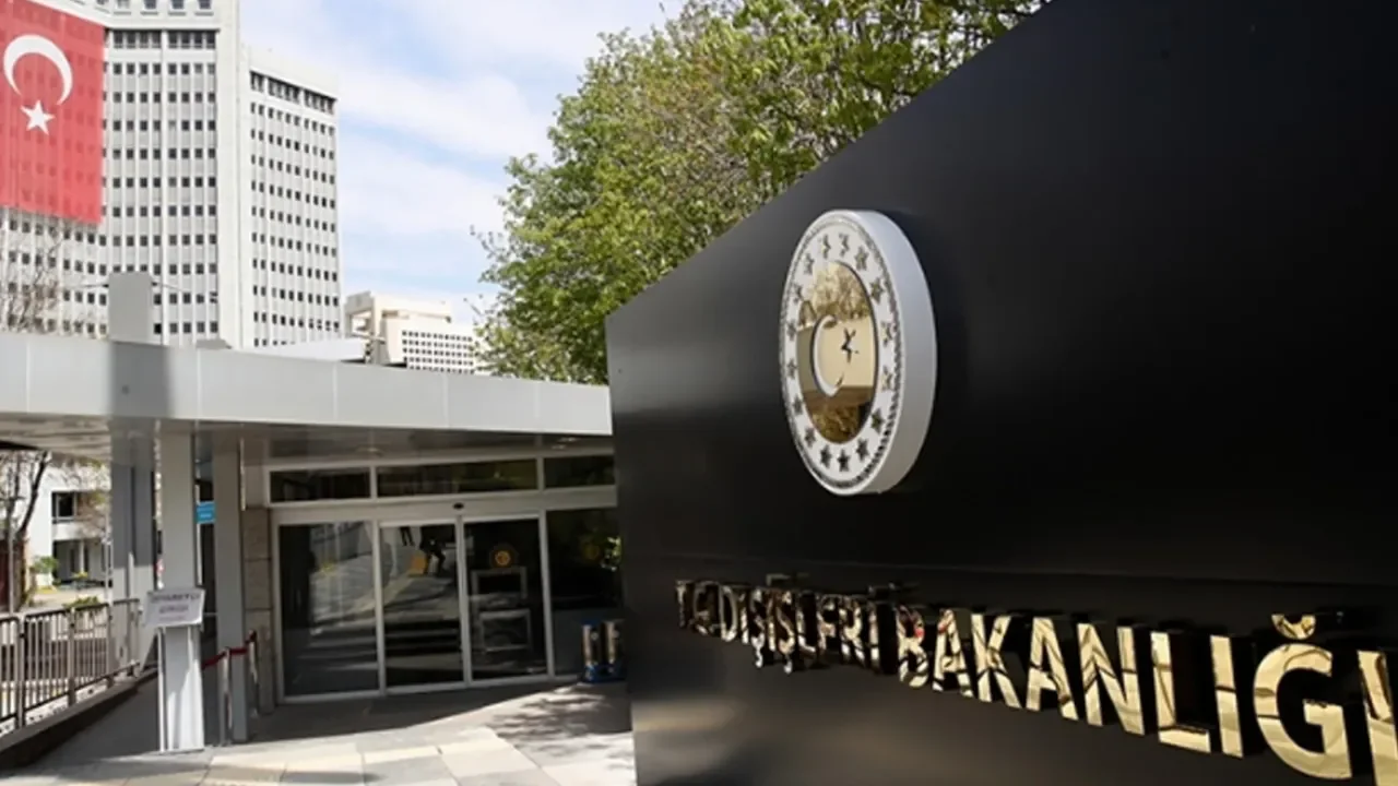 Dışişleri Bakanlığı'ndan yurt dışındaki Türk vatandaşlarına çağrı