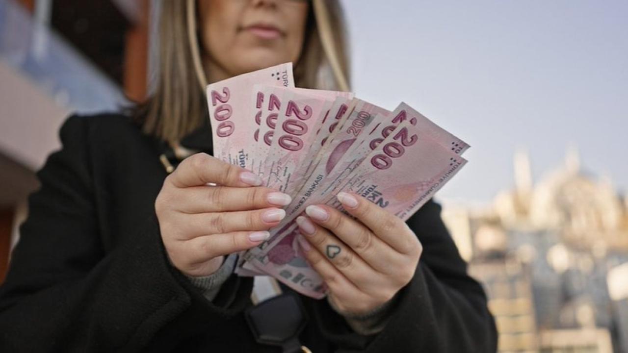 Doğum izni arttı, şimdi rapor parası gündemde