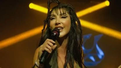 Hande Yener'e "zıplamayan Tayyipçi" soruşturması
