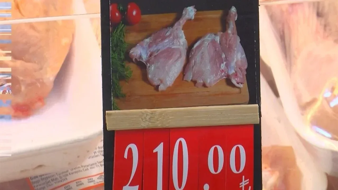 İhracat kısıtlaması kalktı! Tavuk fiyatlarına iki gün arayla peş peşe zam geldi!