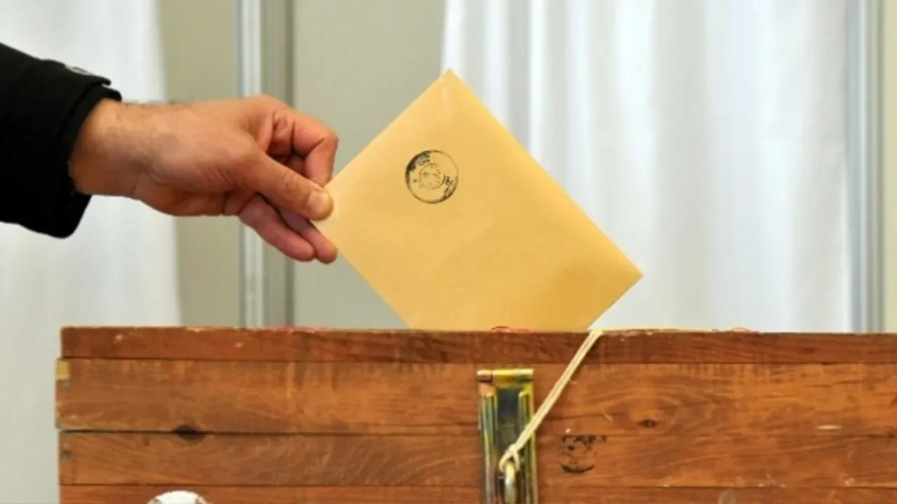 İttifak hesaplarını baştan yaptıracak anket! 7 parti baraj altında kaldı